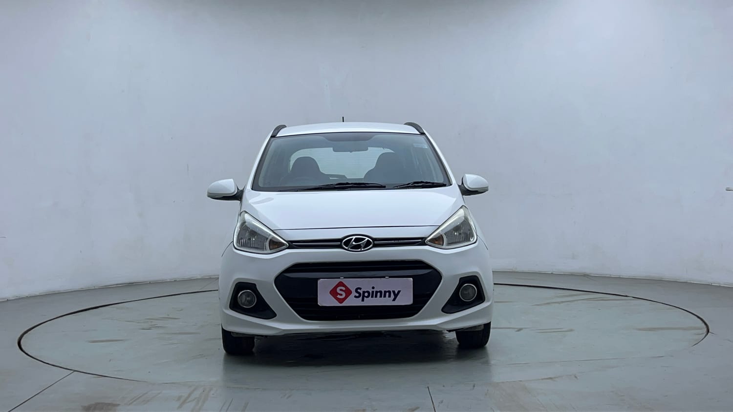 Used 2016 Hyundai Grand i10 Asta 1.2 Kappa VTVT Petrol Manual exterior FRONT VIEW