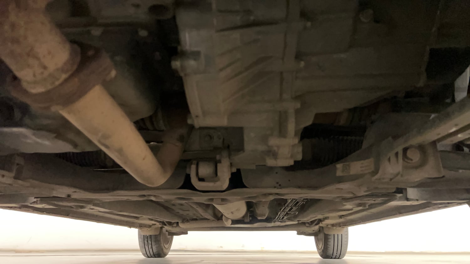 Used 2023 Tata Altroz XZ Plus (O) (S) iCNG Cng Manual extra FRONT LEFT UNDERBODY VIEW