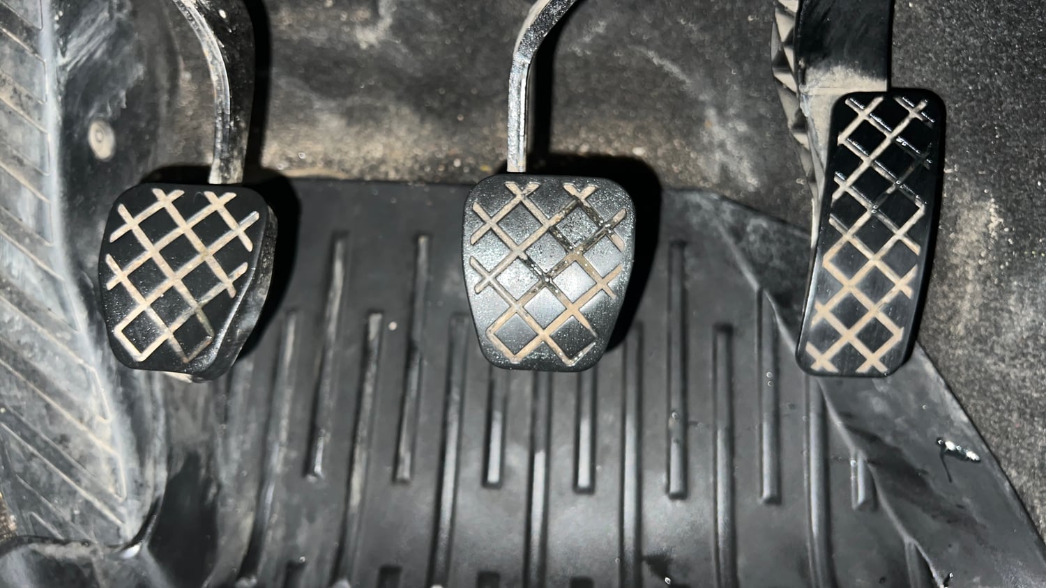 Used 2023 Volkswagen Virtus Topline 1.0 TSI MT Petrol Manual interior PEDALS VIEW