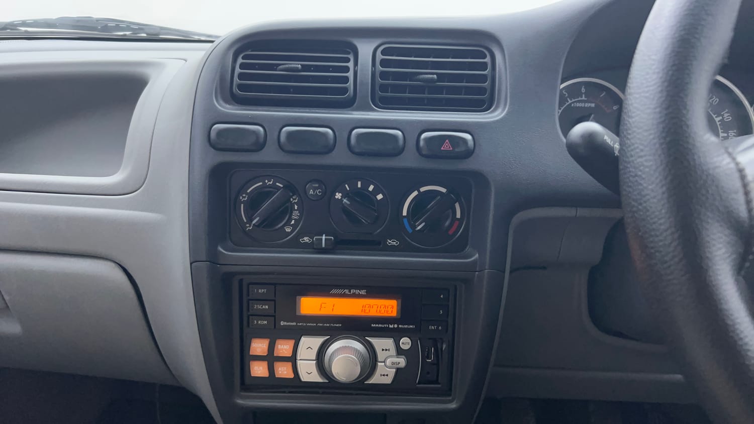 Used 2014 Maruti Suzuki Alto K10 VXi Petrol Manual interior MUSIC SYSTEM & AC CONTROL VIEW