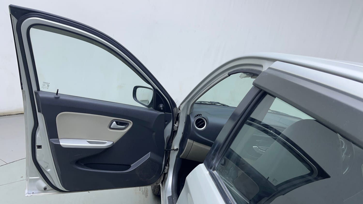 Used 2018 Maruti Suzuki Alto K10 VXi Petrol Manual interior LEFT FRONT DOOR OPEN VIEW