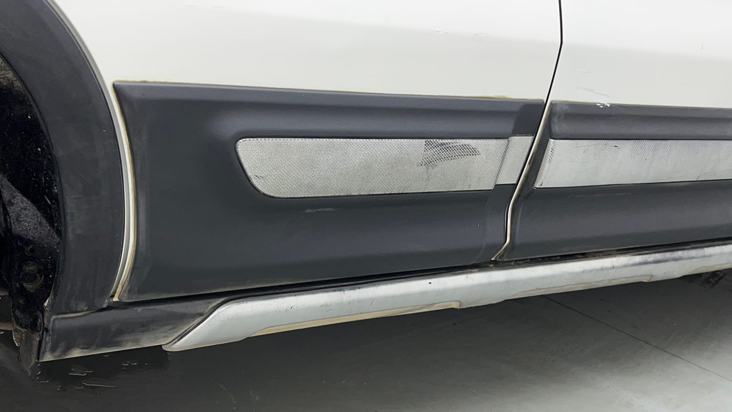 Used 2020 Maruti Suzuki S-Presso VXi Petrol Manual dents MINOR SCRATCH