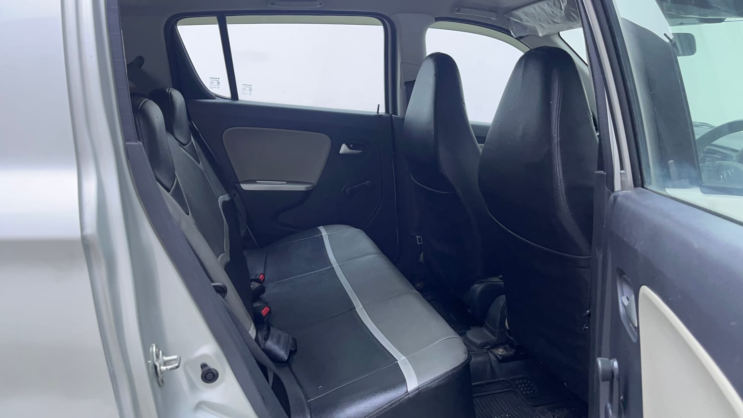 Used 2018 Maruti Suzuki Alto K10 VXi Petrol Manual interior RIGHT SIDE REAR DOOR CABIN VIEW