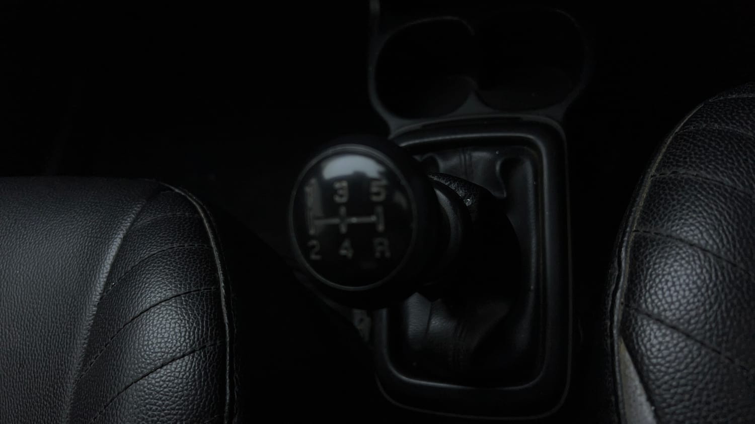 Used 2020 Maruti Suzuki S-Presso VXi Petrol Manual interior GEAR  KNOB VIEW