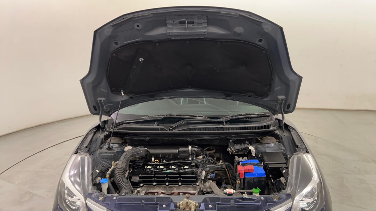 Used 2019 Toyota Glanza V Petrol Manual engine ENGINE & BONNET OPEN FRONT VIEW