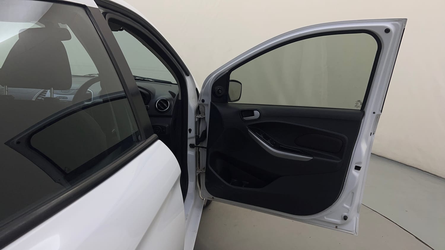 Used 2017 Ford Figo Titanium 1.5 Ti-VCT AT Petrol Automatic interior RIGHT FRONT DOOR OPEN VIEW