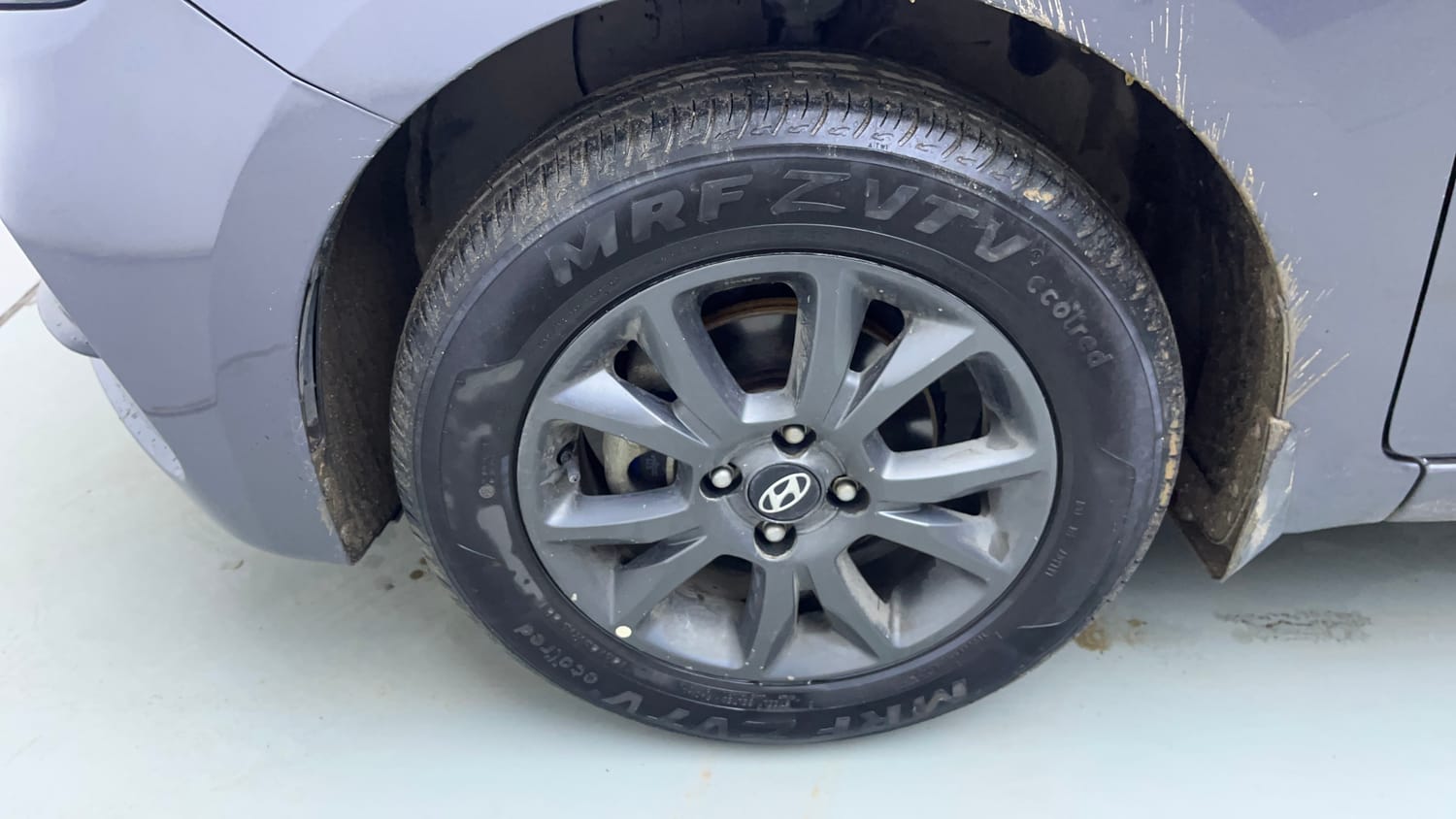 Used 2019 Hyundai Elite i20 Sportz Plus 1.2 Petrol Manual tyres LEFT FRONT TYRE RIM VIEW