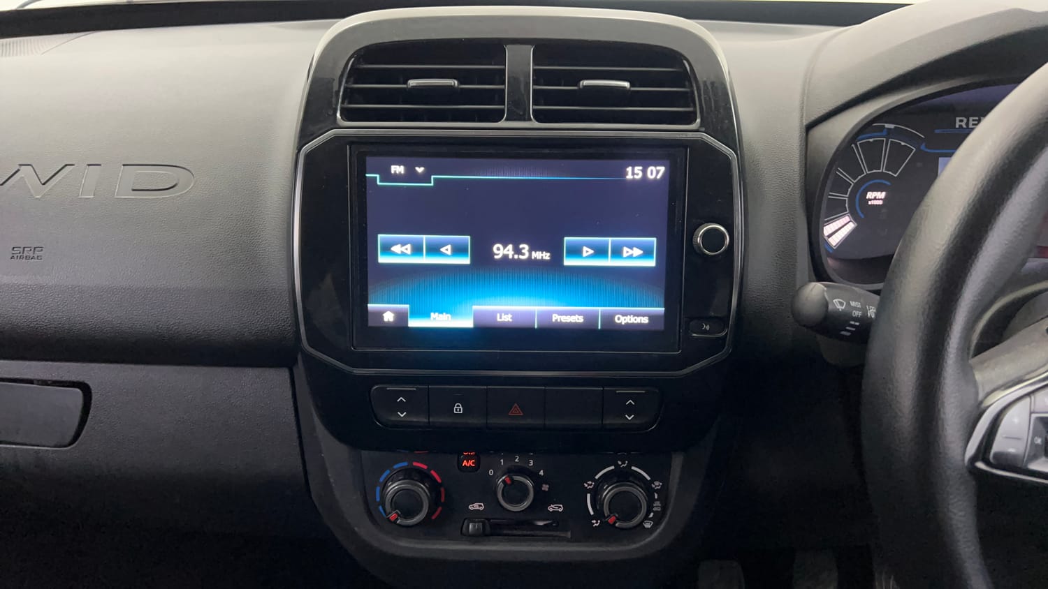 Used 2023 Renault Kwid RXT 1.0 Petrol Manual interior MUSIC SYSTEM & AC CONTROL VIEW