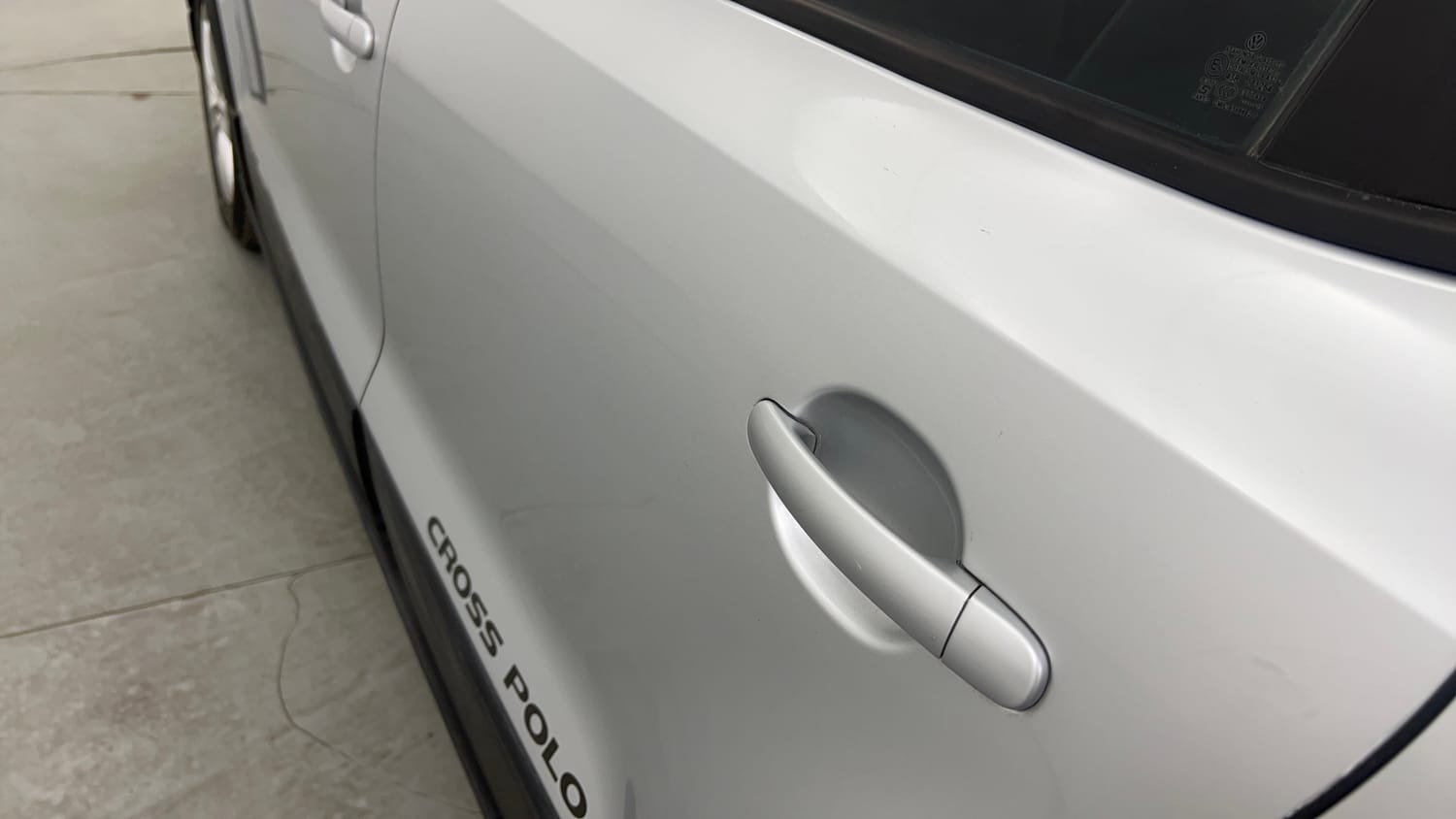 Used 2015 Volkswagen Polo Highline1.2L (P) Petrol Manual dents MINOR DENT