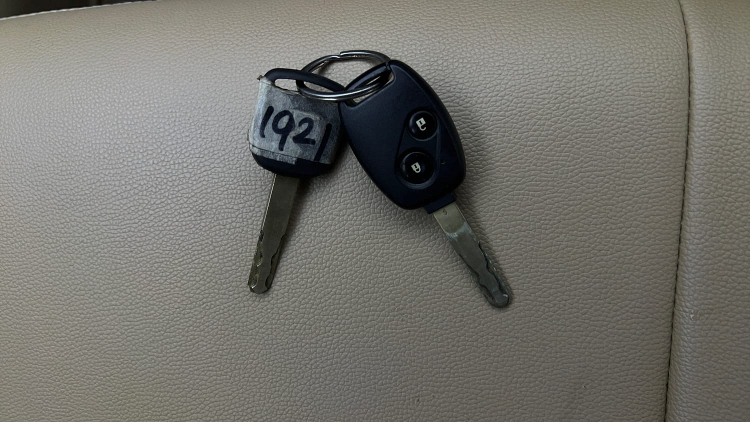 Used 2015 Honda Amaze 1.2 S i-VTEC Petrol Manual extra CAR KEY VIEW