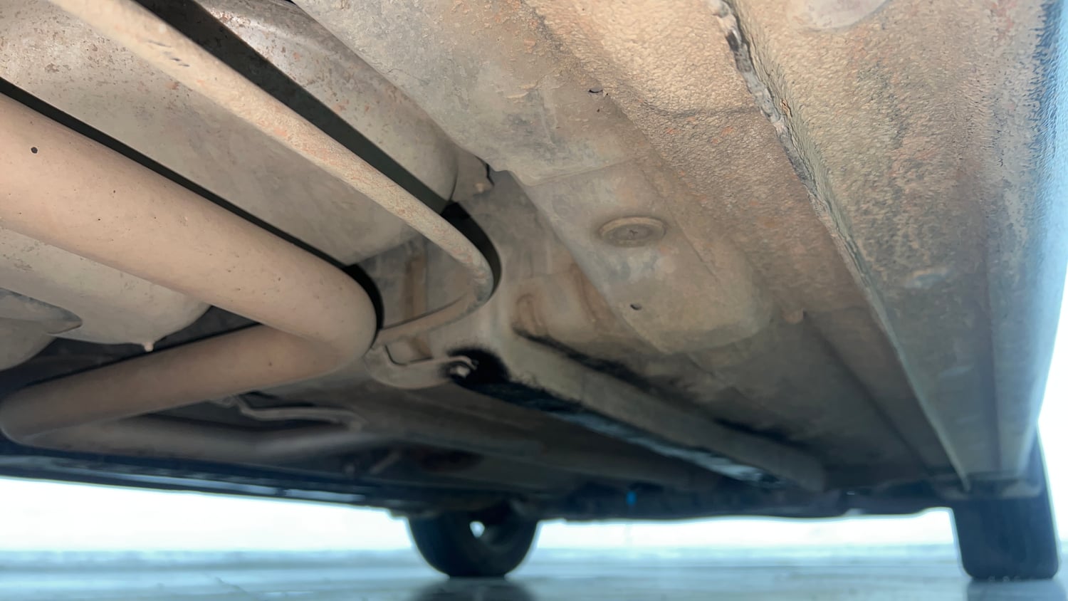 Used 2019 Hyundai Verna SX (O) 1.6 VTVT AT Petrol Automatic extra REAR RIGHT UNDERBODY VIEW