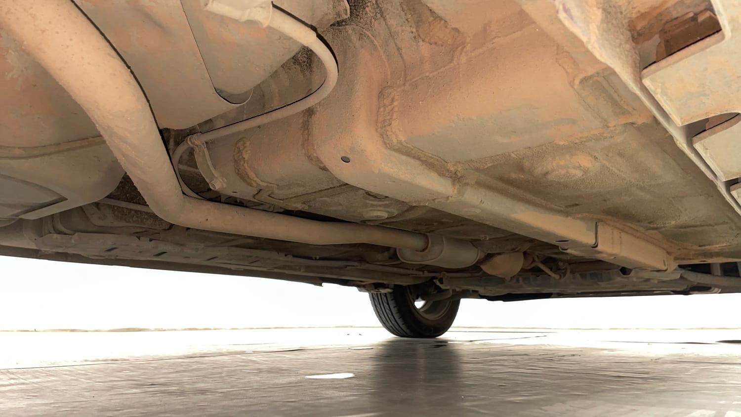 Used 2024 Hyundai Exter SX (O) 1.2 AMT Petrol Automatic extra REAR RIGHT UNDERBODY VIEW