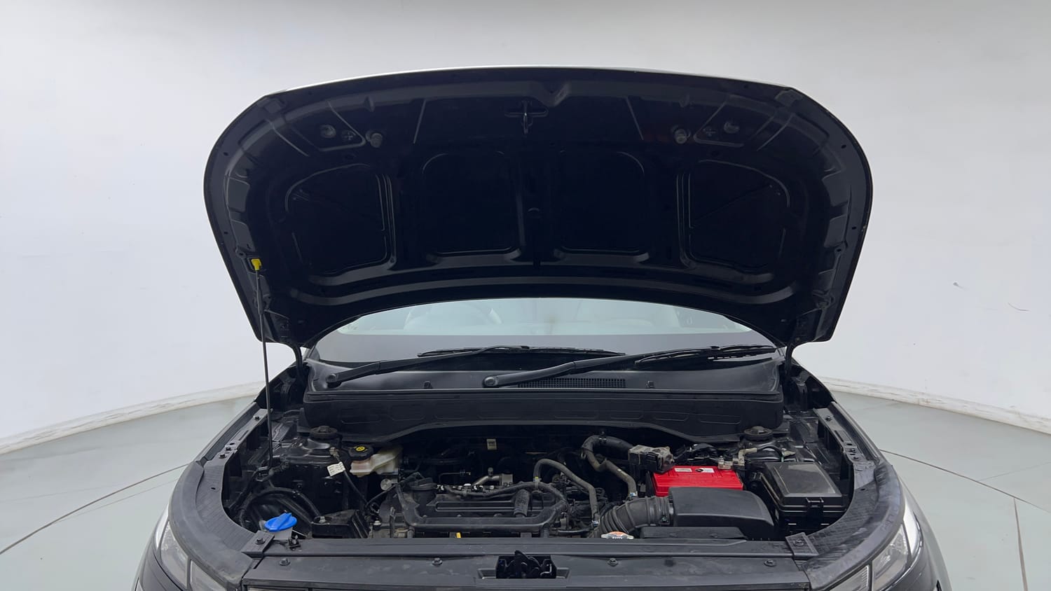 Used 2024 Hyundai Venue E 1.2 Petrol Petrol Manual engine ENGINE & BONNET OPEN FRONT VIEW