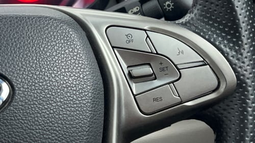 Used 2021 Mahindra XUV 300 W8 (O) 1.2 Petrol Petrol Manual top_features Cruise control