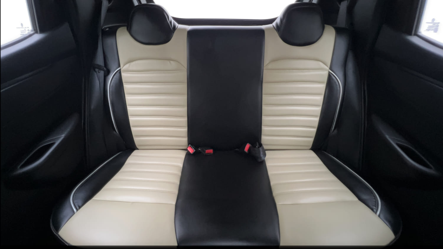 Used 2020 Renault Kwid RXL Petrol Manual interior REAR SEAT CONDITION VIEW