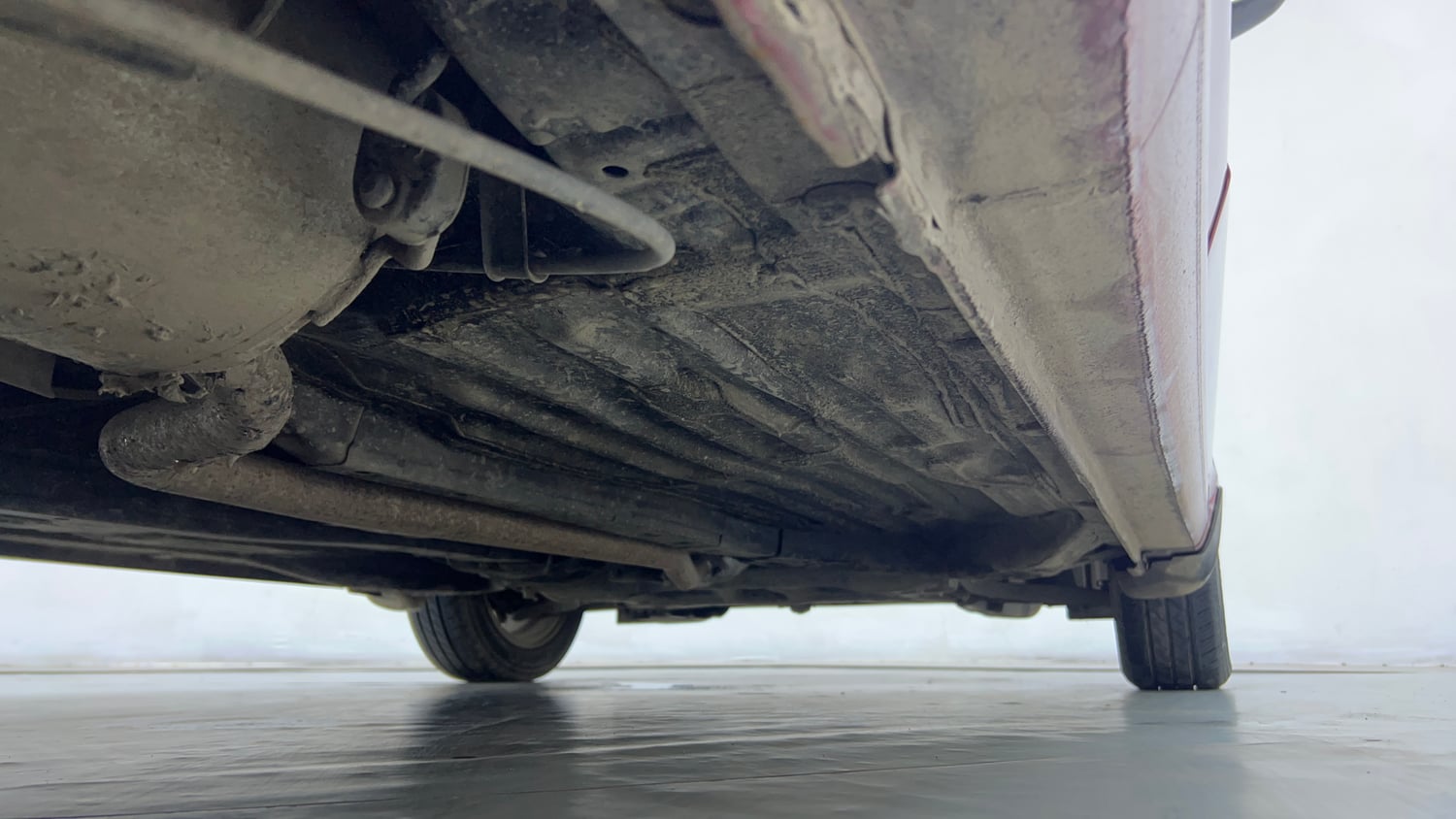 Used 2019 Honda Amaze 1.2 V CVT Petrol Petrol Automatic extra REAR RIGHT UNDERBODY VIEW