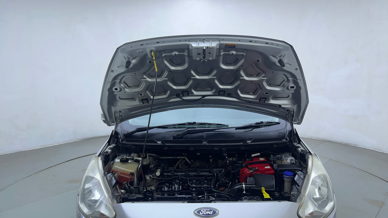 Used 2016 Ford Figo Titanium 1.2 Ti-VCT Petrol Manual engine ENGINE & BONNET OPEN FRONT VIEW
