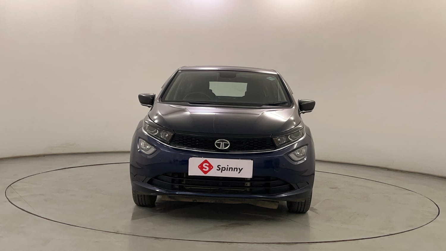 Used 2023 Tata Altroz XZ Plus (O) (S) iCNG Cng Manual exterior FRONT VIEW