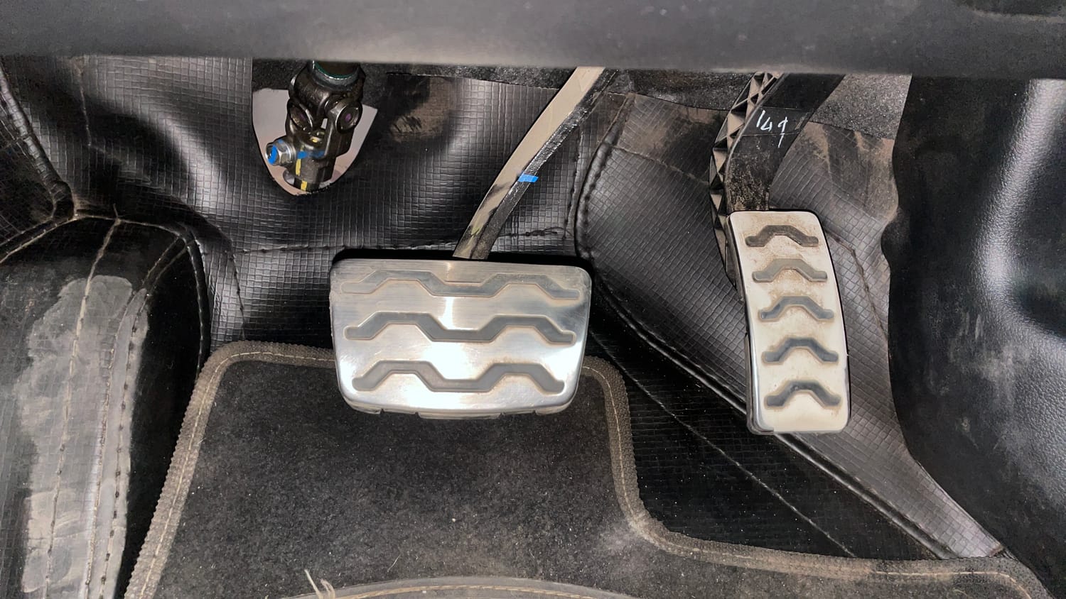 Used 2024 Hyundai Exter SX (O) 1.2 AMT Petrol Automatic interior PEDALS VIEW