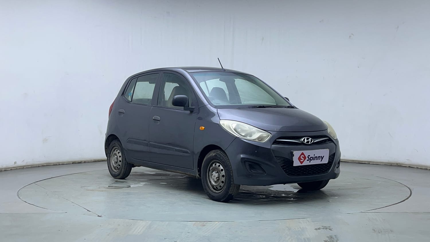 Used 2013 Hyundai i10 Era 1.1 iRDE2 Petrol Manual exterior RIGHT FRONT CORNER VIEW