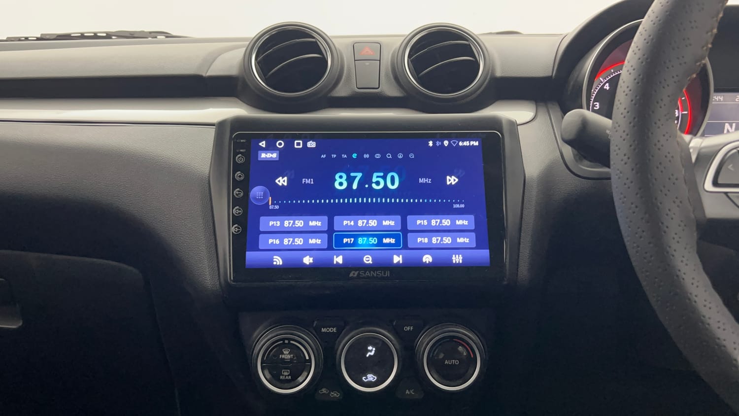 Used 2020 Maruti Suzuki Swift ZXi AMT Petrol Automatic top_features Integrated (in-dash) music system