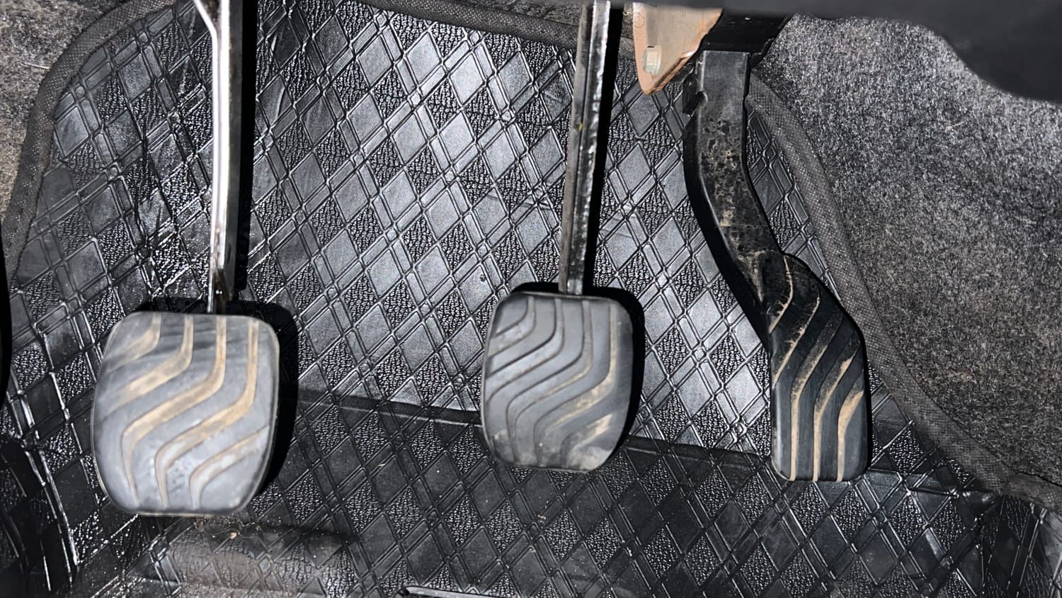 Used 2020 Renault Kwid RXL Petrol Manual interior PEDALS VIEW