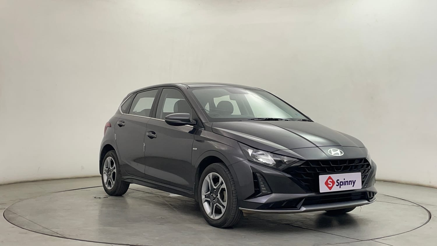 Used 2024 Hyundai i20 Sportz (O) 1.2 IVT Petrol Automatic exterior RIGHT FRONT CORNER VIEW
