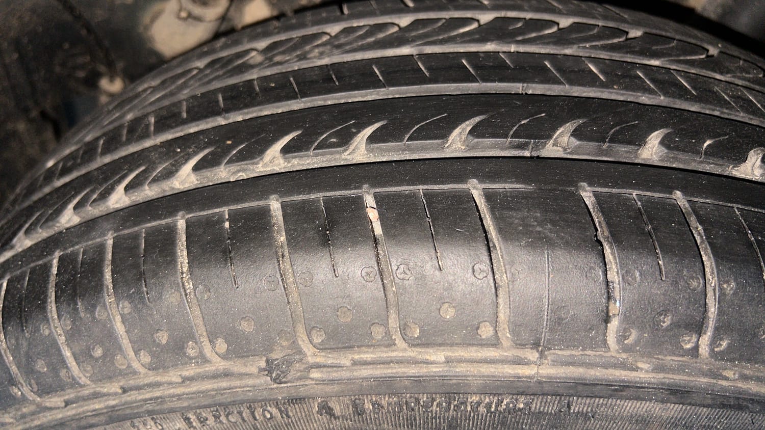 Used 2024 Hyundai Venue E 1.2 Petrol Petrol Manual tyres LEFT REAR TYRE TREAD VIEW