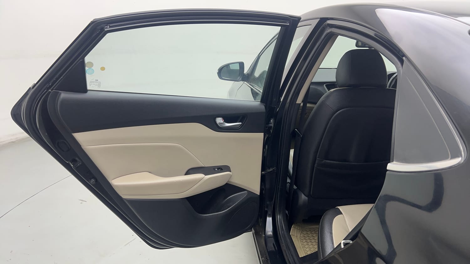 Used 2019 Hyundai Verna SX (O) 1.6 VTVT AT Petrol Automatic interior LEFT REAR DOOR OPEN VIEW