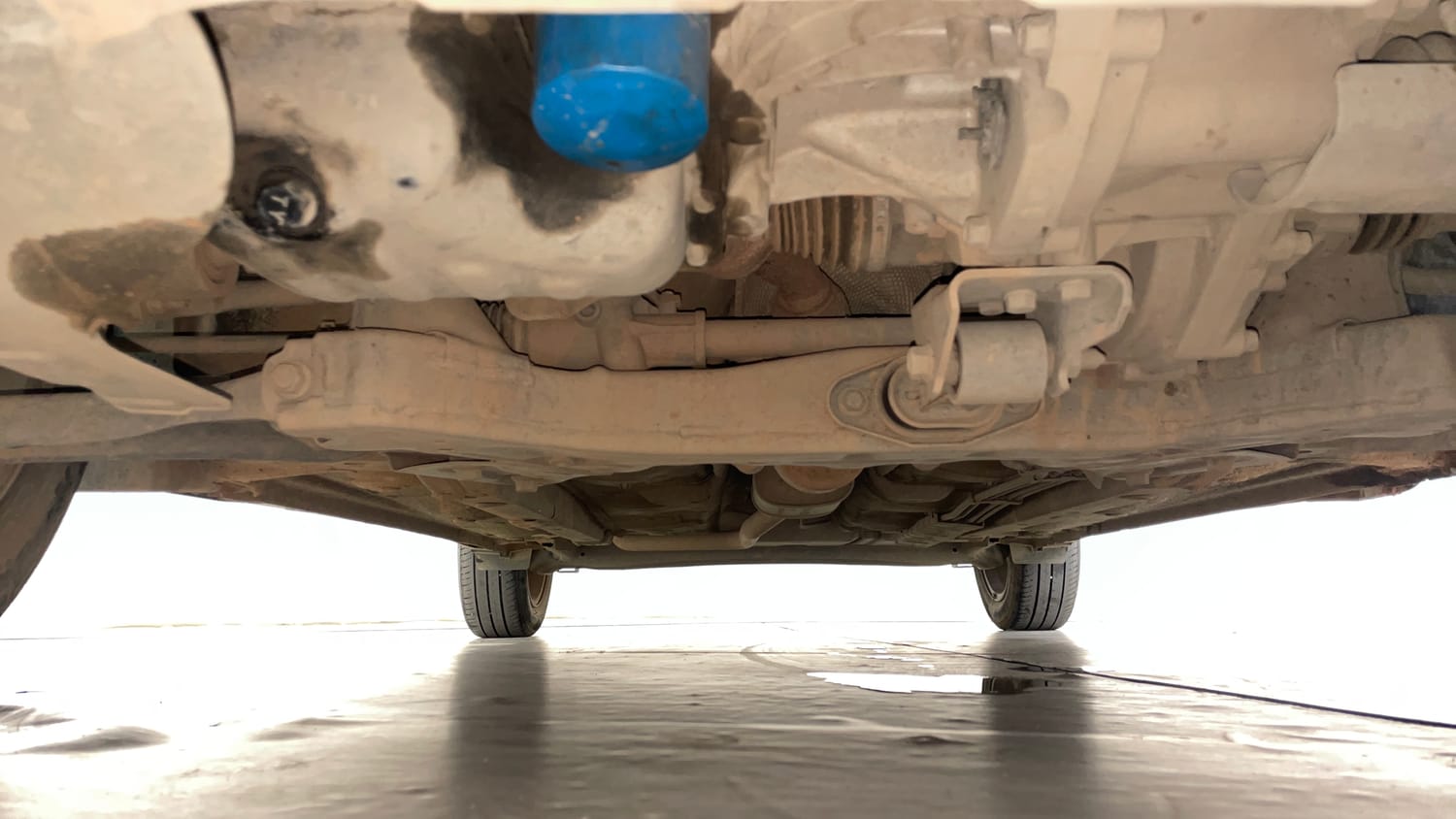 Used 2024 Hyundai Exter SX (O) 1.2 AMT Petrol Automatic extra FRONT LEFT UNDERBODY VIEW