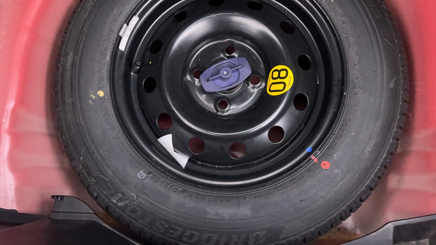 Used 2020 Maruti Suzuki Swift ZXi AMT Petrol Automatic tyres SPARE TYRE VIEW