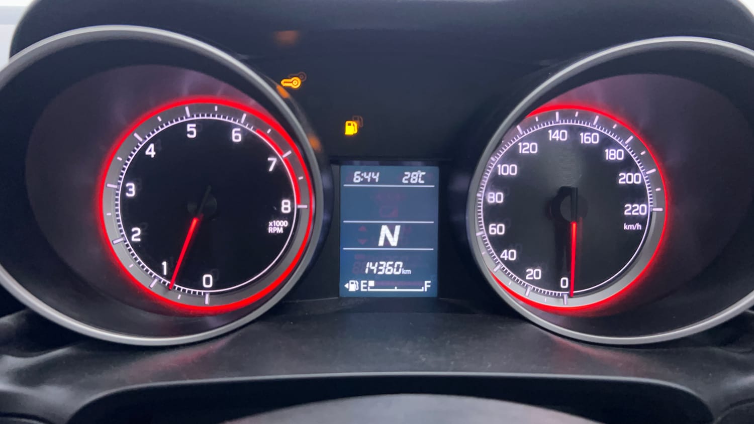 Used 2020 Maruti Suzuki Swift ZXi AMT Petrol Automatic interior CLUSTERMETER VIEW