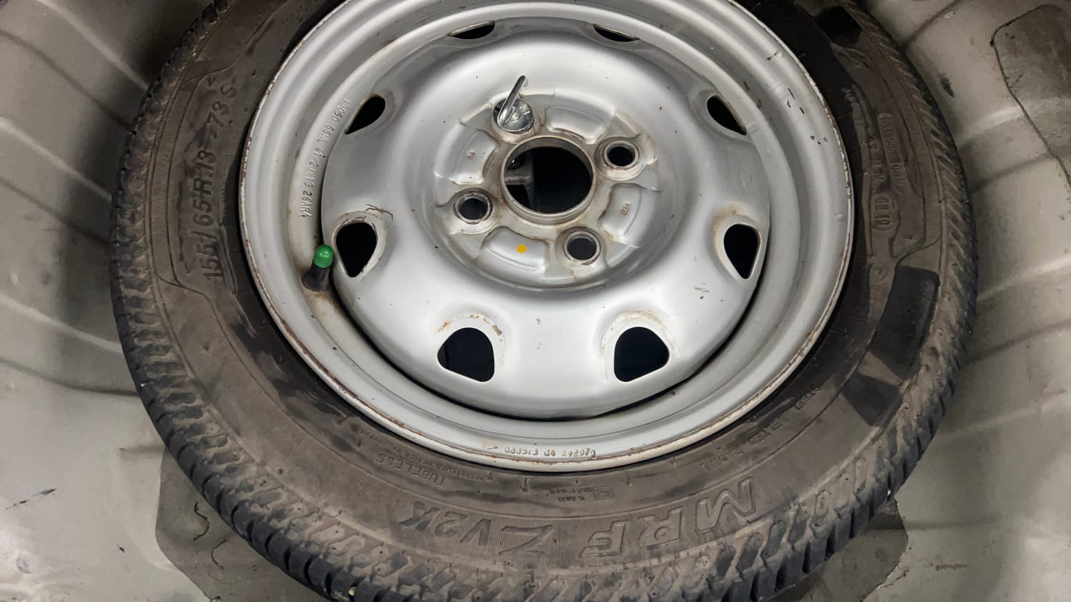 Used 2013 Maruti Suzuki Alto K10 LXi Petrol Manual tyres SPARE TYRE VIEW