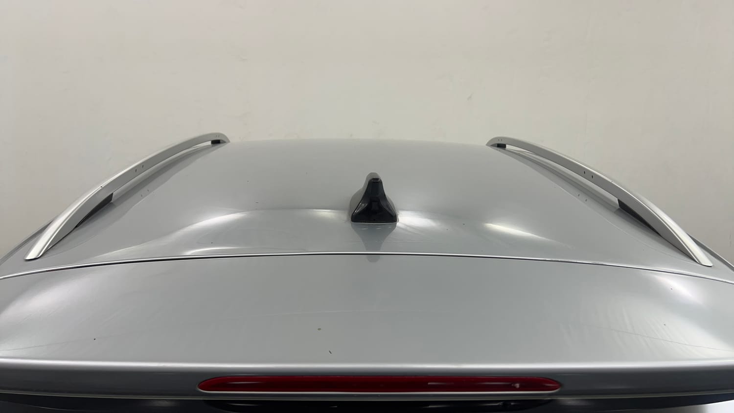 Used 2015 Volkswagen Polo Highline1.2L (P) Petrol Manual exterior EXTERIOR ROOF VIEW