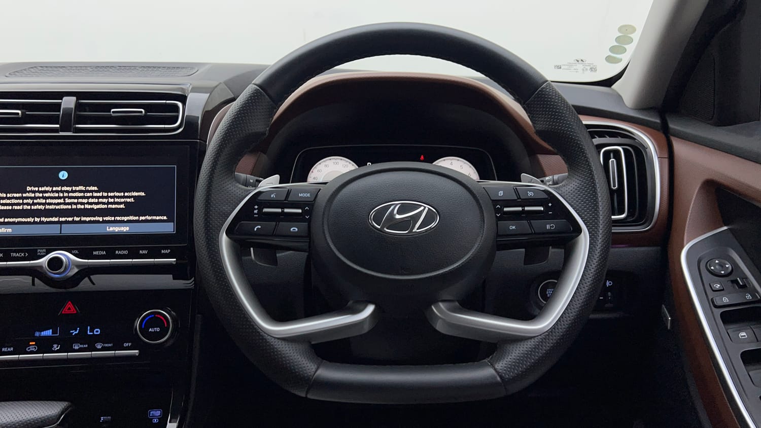 Used 2021 Hyundai Alcazar Signature (O) 6 STR 2.0 Petrol AT Petrol Automatic interior STEERING VIEW