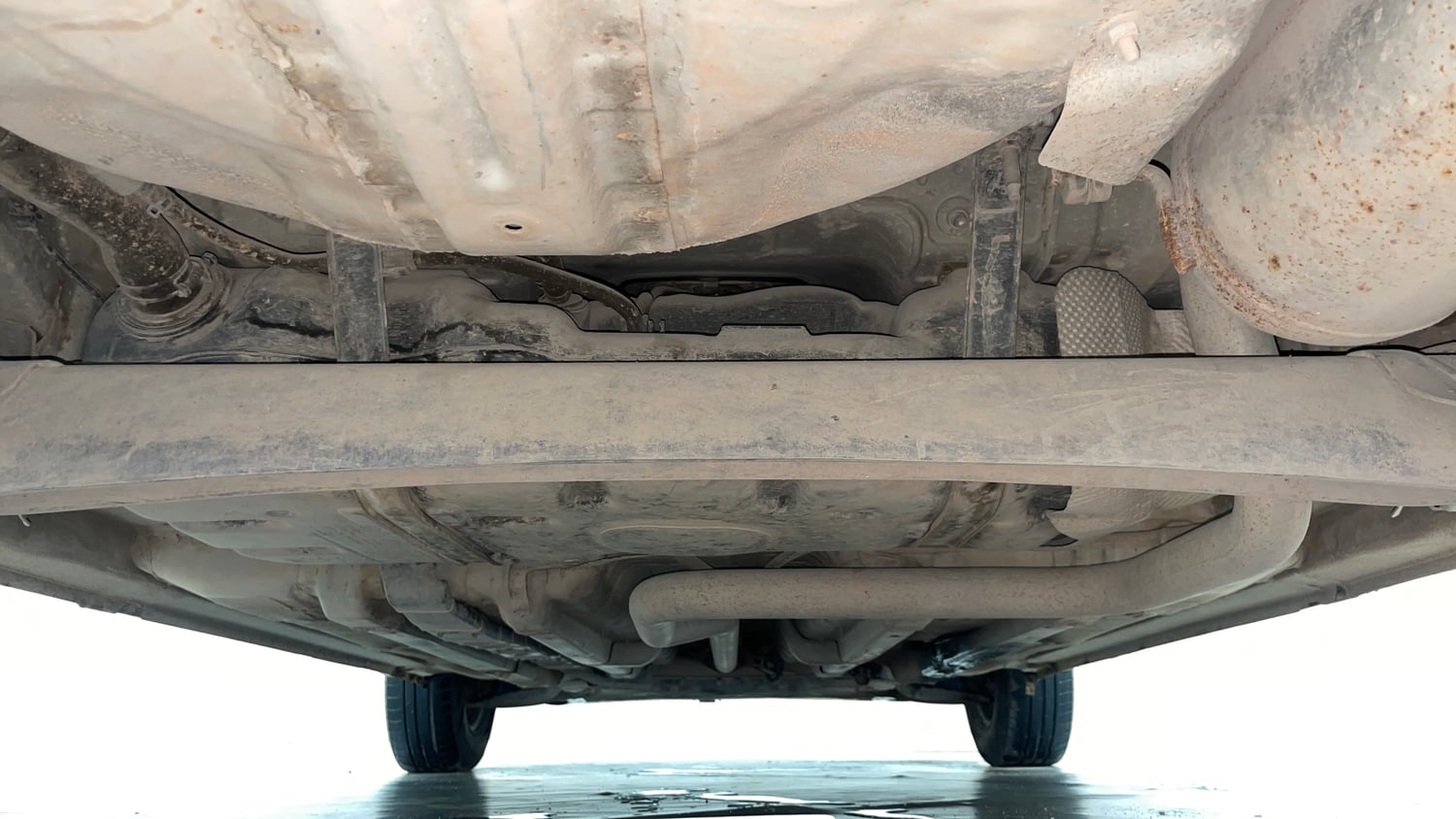 Used 2017 Hyundai Elite i20 Sportz 1.4 CRDI Diesel Manual extra REAR UNDERBODY VIEW (TAKEN FROM REAR)
