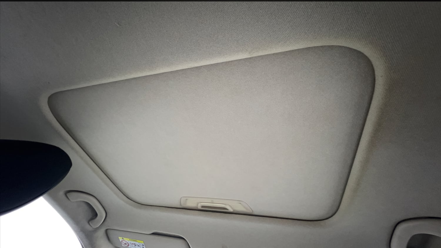 Used 2022 Skoda Slavia Style 1.0L TSI AT Petrol Automatic top_features Sunroof
