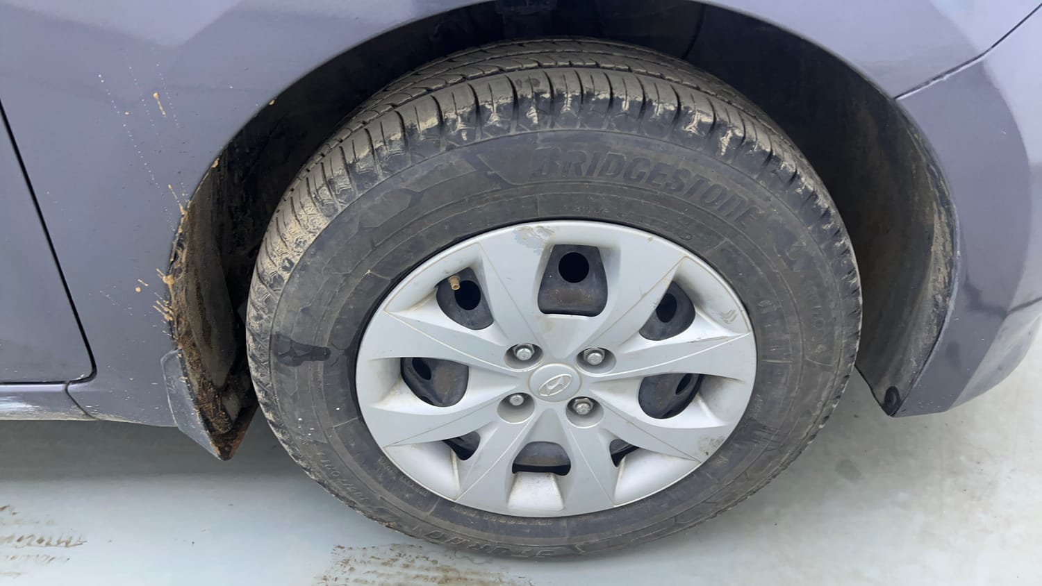 Used 2016 Hyundai Elite i20 Sportz 1.4 CRDI Diesel Manual tyres RIGHT FRONT TYRE RIM VIEW