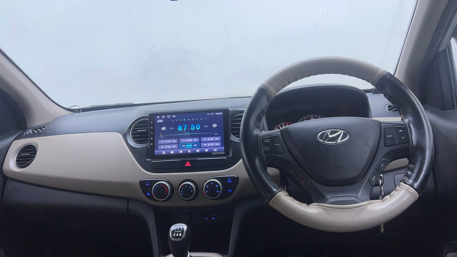 Used 2017 Hyundai Grand i10 Sportz 1.2 Kappa VTVT Petrol Manual interior DASHBOARD VIEW