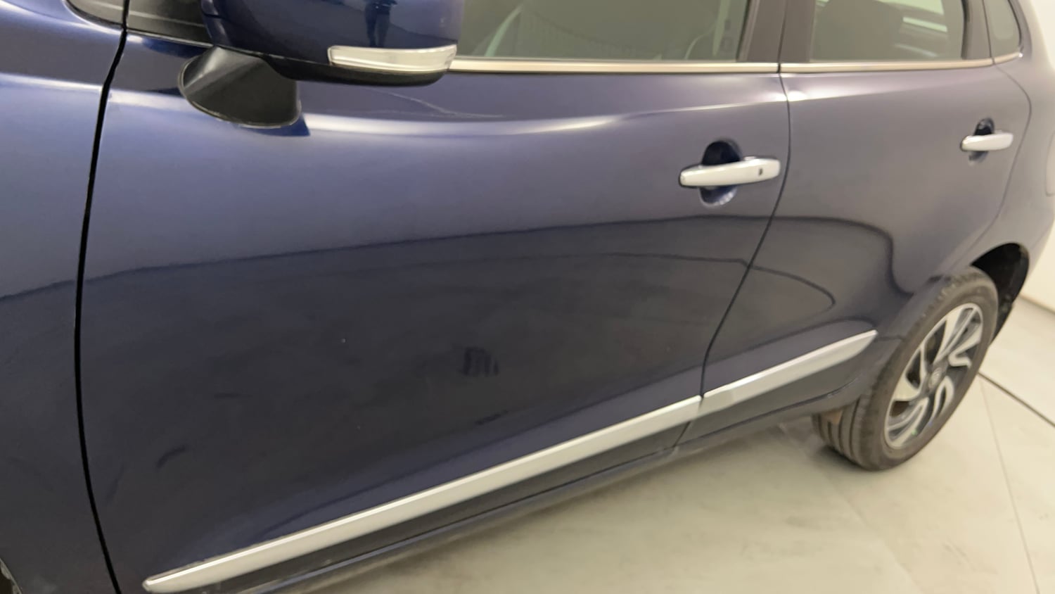 Used 2019 Toyota Glanza V Petrol Manual dents MINOR SCRATCH