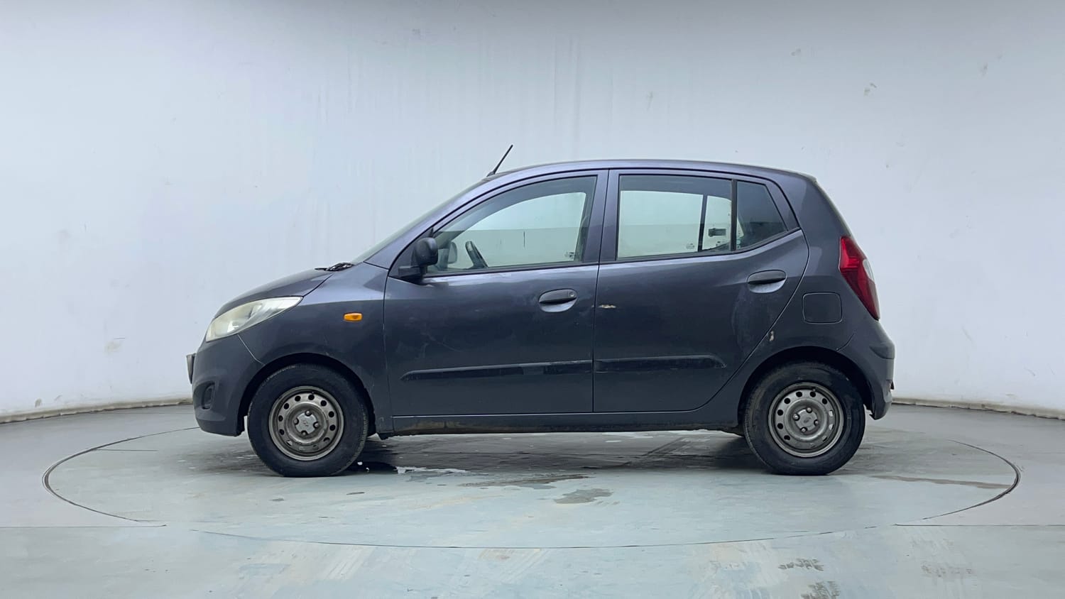 Used 2013 Hyundai i10 Era 1.1 iRDE2 Petrol Manual exterior LEFT SIDE VIEW