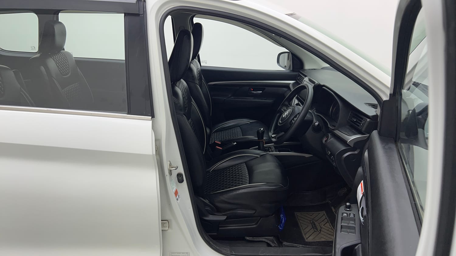 Used 2023 Maruti Suzuki XL6 Zeta MT CNG Cng Manual interior RIGHT SIDE FRONT DOOR CABIN VIEW