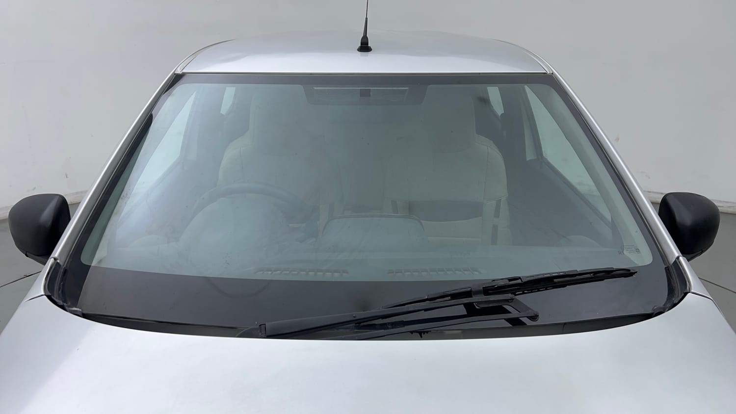 Used 2018 Renault Kwid RXE Petrol Manual exterior FRONT WINDSHIELD VIEW