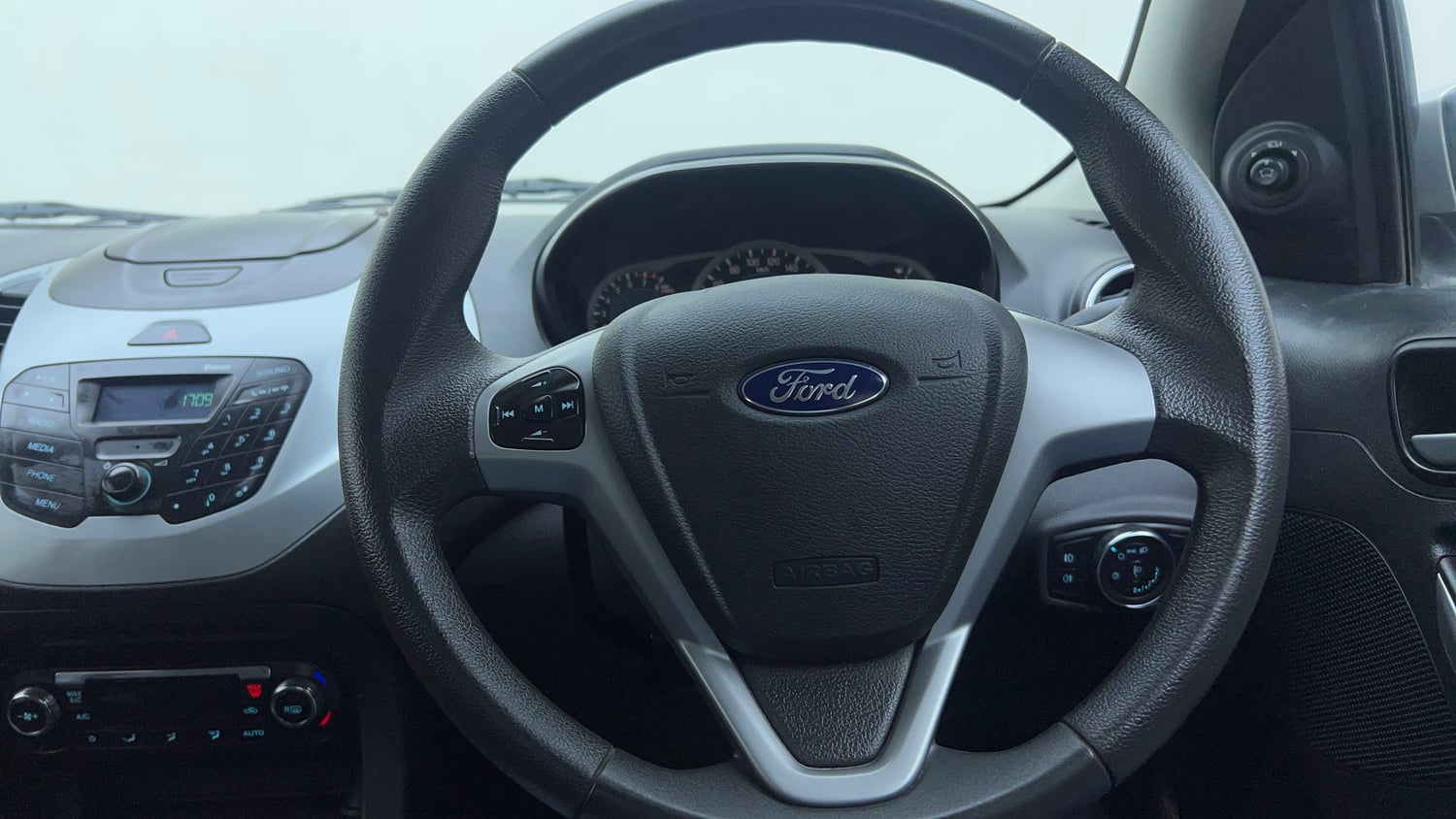 Used 2016 Ford Figo Titanium 1.2 Ti-VCT Petrol Manual top_features Steering mounted controls