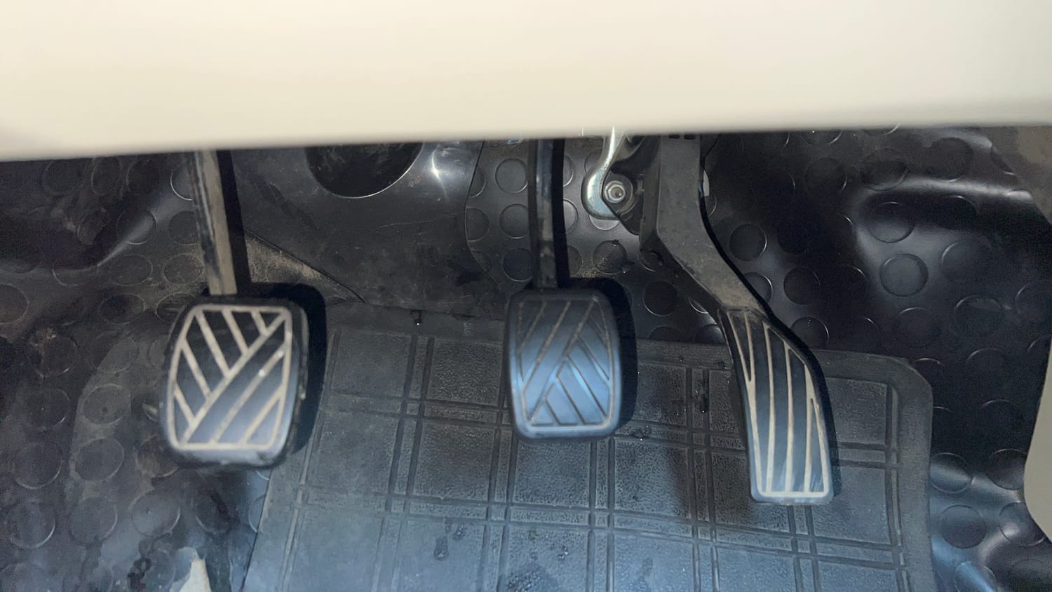 Used 2015 Maruti Suzuki Swift Dzire VXI Petrol Manual interior PEDALS VIEW