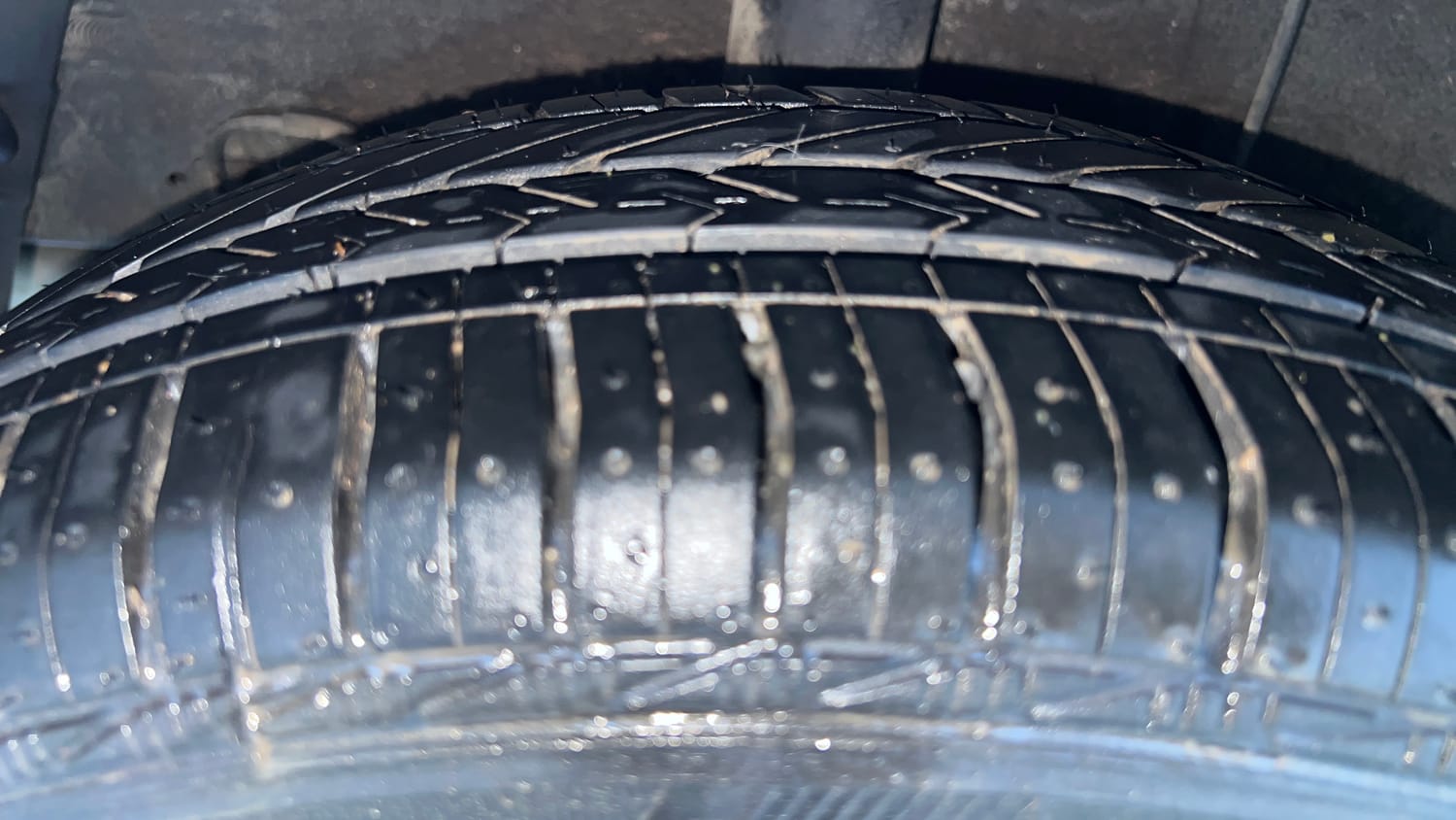 Used 2016 Hyundai Grand i10 Asta 1.2 Kappa VTVT Petrol Manual tyres RIGHT REAR TYRE TREAD VIEW
