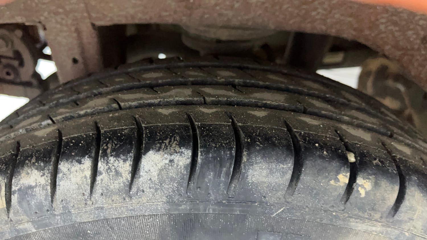 Used 2015 Maruti Suzuki Alto K10 VXi AMT Petrol Automatic tyres RIGHT REAR TYRE TREAD VIEW