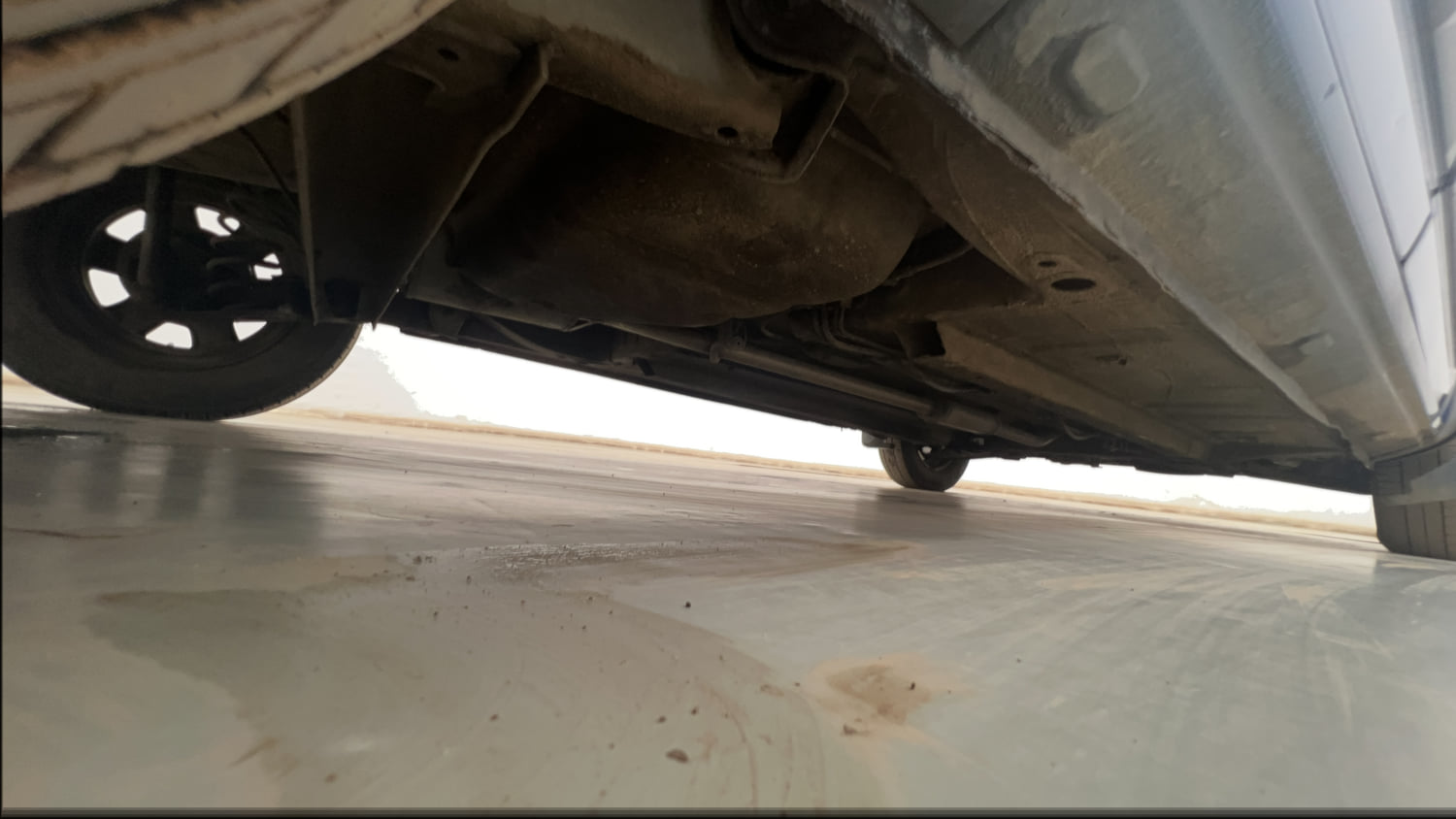 Used 2017 Renault Kwid CLIMBER 1.0 Petrol Manual extra REAR RIGHT UNDERBODY VIEW