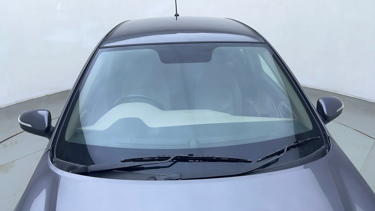 Used 2017 Hyundai Elite i20 Asta 1.2 (O) Petrol Manual exterior FRONT WINDSHIELD VIEW