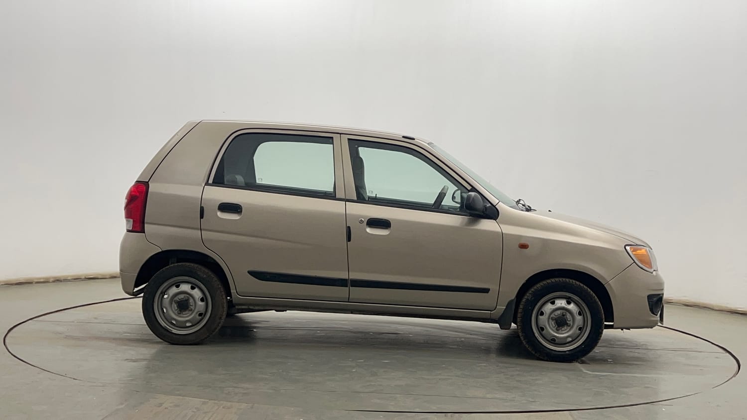 Used 2013 Maruti Suzuki Alto K10 LXi Petrol Manual exterior RIGHT SIDE VIEW
